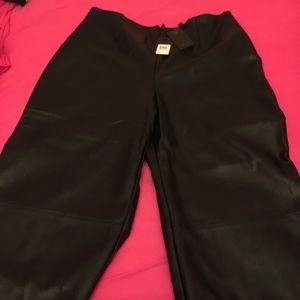 Guess black faux leather culottes pant